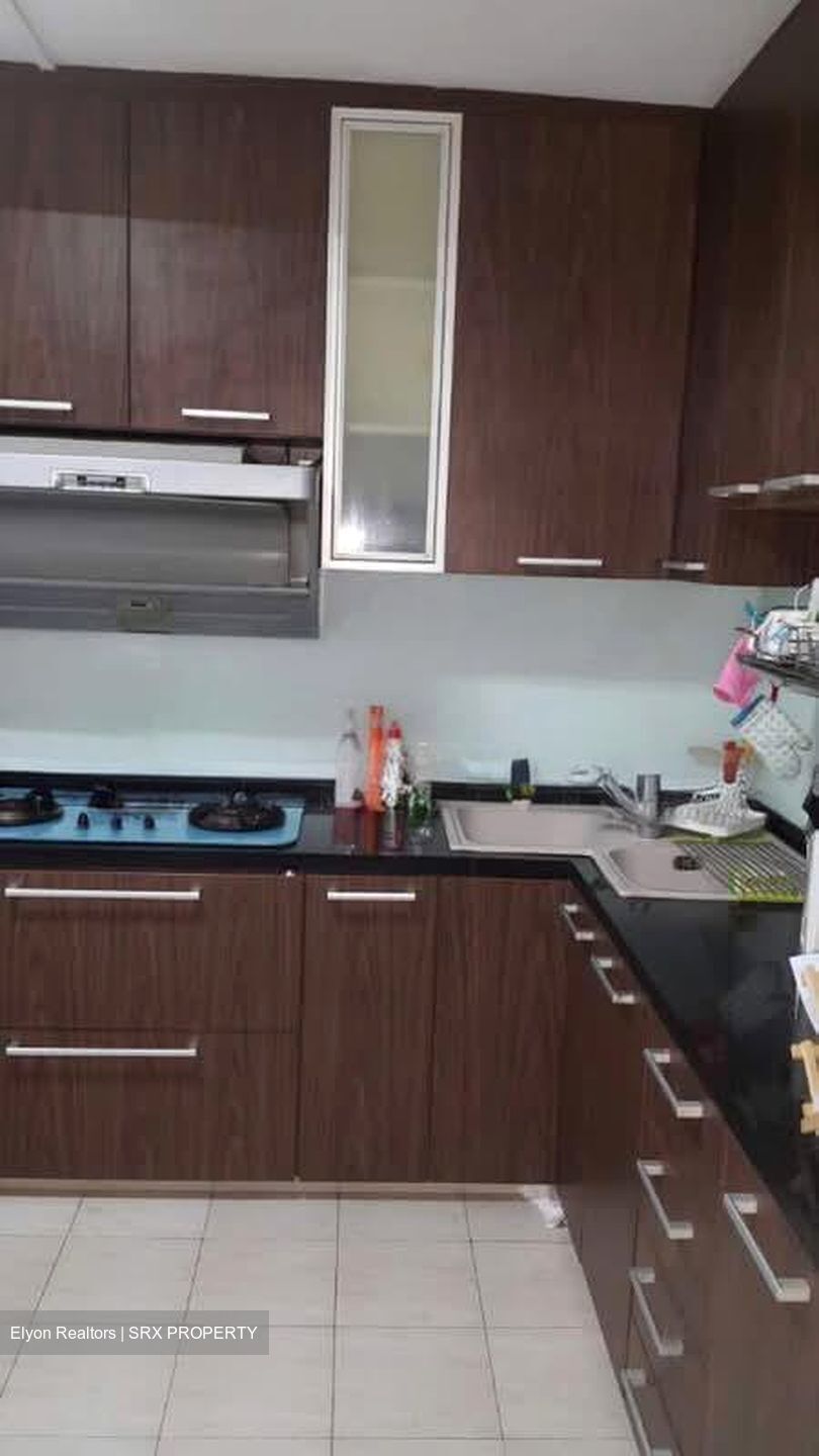 Blk 121 Bukit Batok Central (Bukit Batok), HDB Executive #592000091